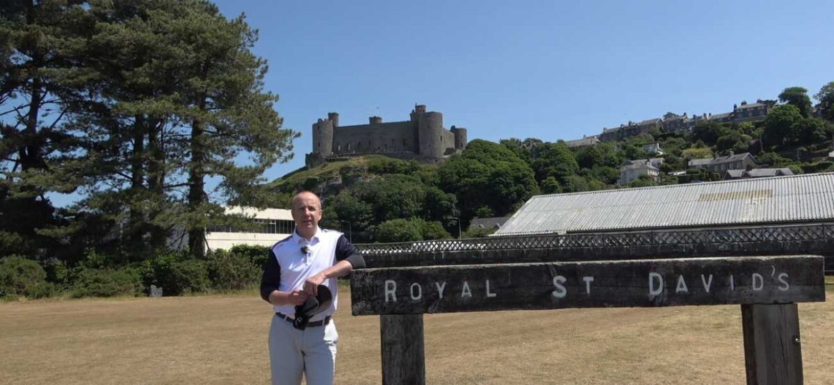 Image of carl broadbent stood on the first tee at royal st davids golf course